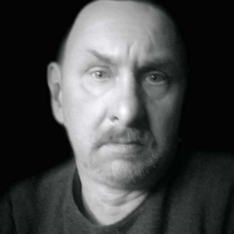 Zdjęcie twarzy Adama Krawczyka